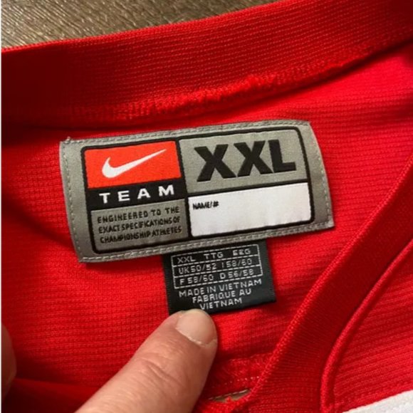 Authentic Nike Team Canada IIHF - Size XXL - Picture 4 of 8